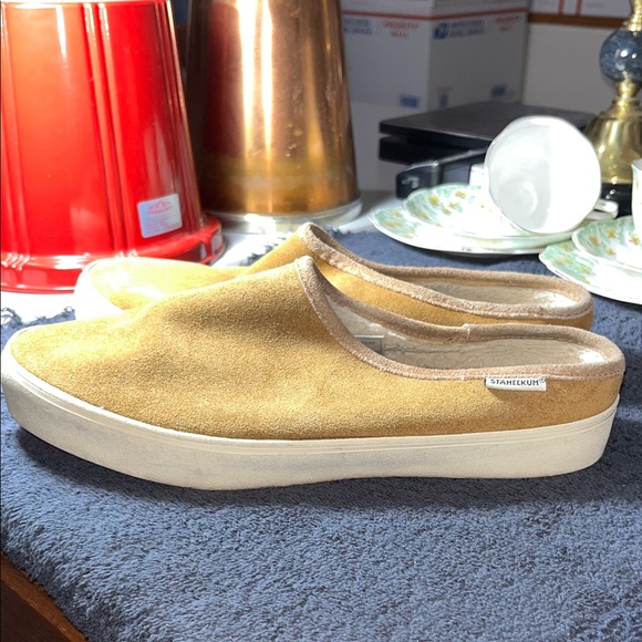 Casual Tan Suede Women's Loafers - Picture 2 of 6